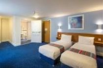 Travelodge Cardiff Airport Dış mekan fotoğraf